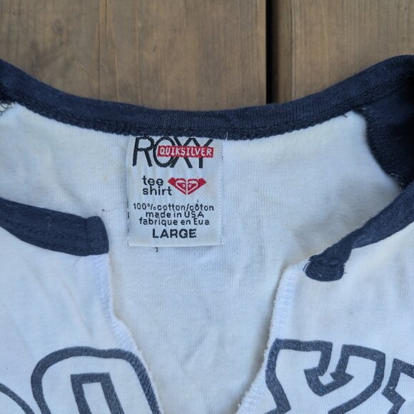ROXY T-Shirt Women's L White Logo Graphic Cap Sleeve Split Neck Made In USA - Picture 4 of 9